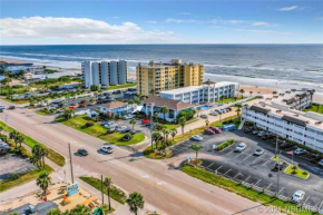 Coastal Waters Life - 2nd Floor 1 Bedroom!